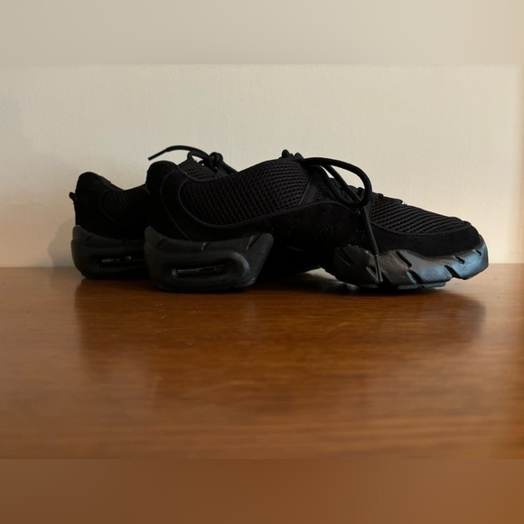 BLOCH black DRT split sole sneakers. New in box. Style: S0538L. Size 10.5 - Picture 9 of 15